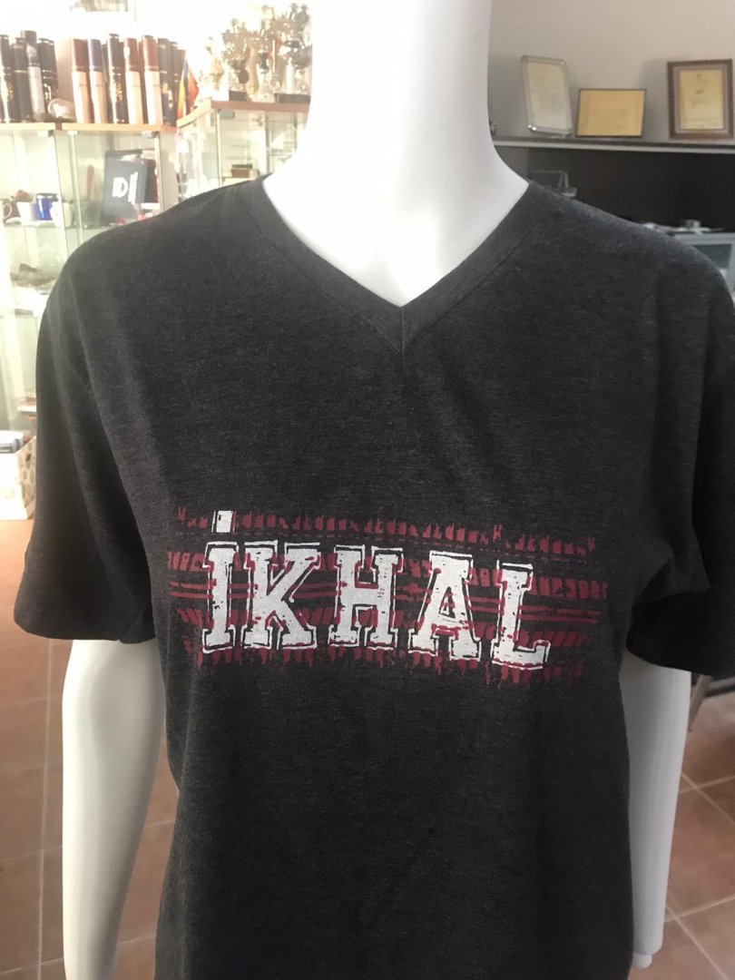 V Yaka T-Shirt Modeli