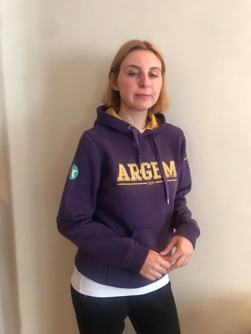 Kapüşonlu Dikişli Hoodie Modeli